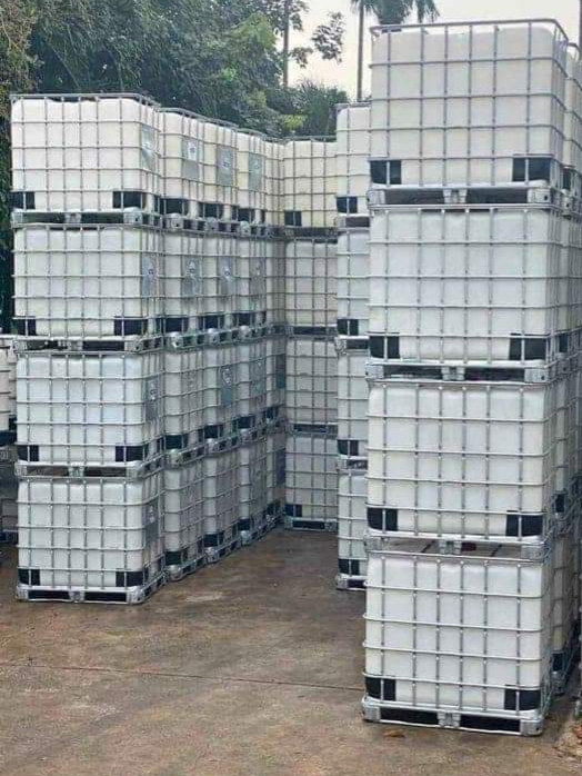 خزانات نايل ووتر بقفص حديدي